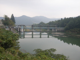 神水ダム全景